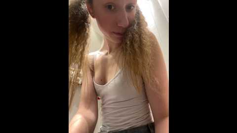 lia__love @ stripchat on 20241209