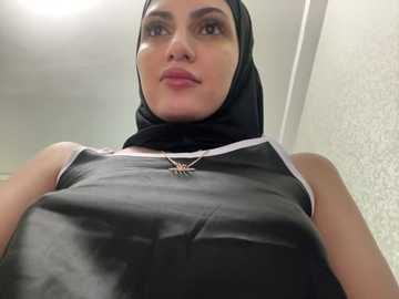 gumusguray @ stripchat on 20241210
