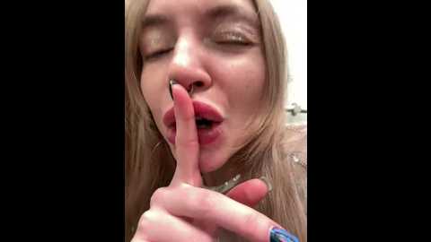 miss_elfie @ stripchat on 20241212