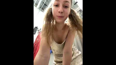 lia__love @ stripchat on 20241213