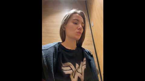 valenciashock @ stripchat on 20241213
