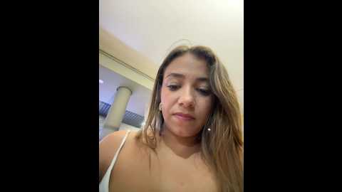 hall_16 @ stripchat on 20241214