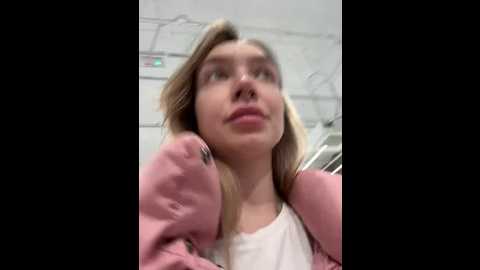 miss_elfie @ stripchat on 20241215