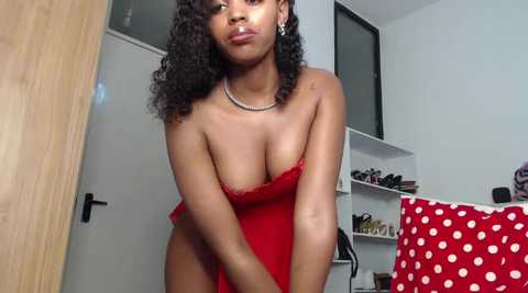 peeky_pinky @ stripchat on 20241215