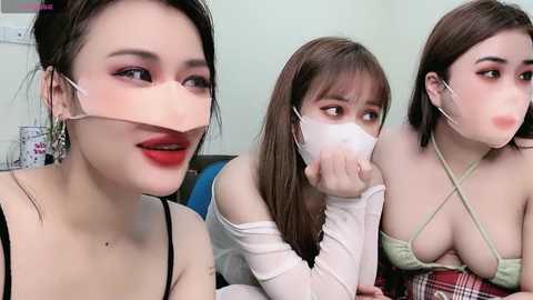 lyly_office @ stripchat on 20241216