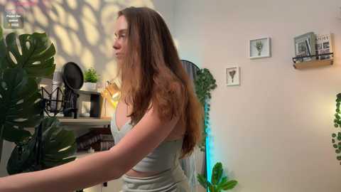 julie_rhodes