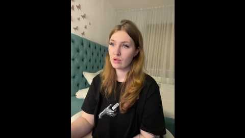 _chlo__e @ stripchat on 20250608