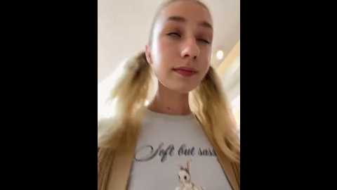 lia__love @ stripchat on 20250613