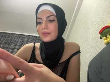 gumusguray @ stripchat on 20250619