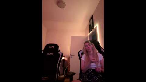 darkromancev @ stripchat on 20250707