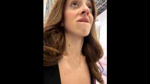 yesmoree @ stripchat on 20250708