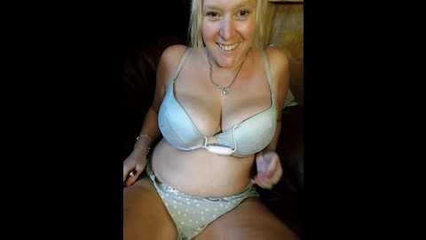 bouncy_bella28x