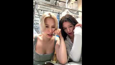 cum_girlss @ stripchat on 20250724