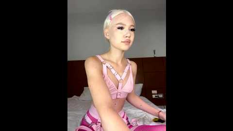 kiss_avrora_ @ stripchat on 20250807