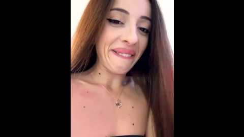 yesmoree @ stripchat on 20250817
