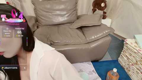 fox_yiyi @ stripchat on 20250820