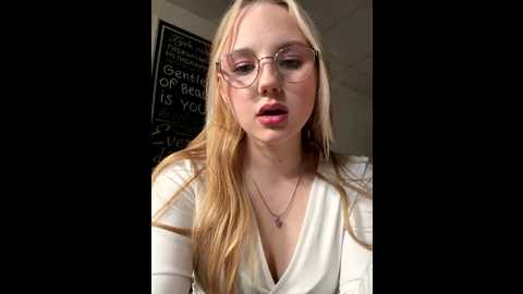 sky_cutie @ stripchat on 20250820