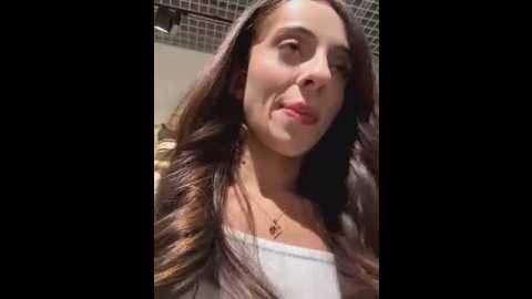 yesmoree @ stripchat on 20250820