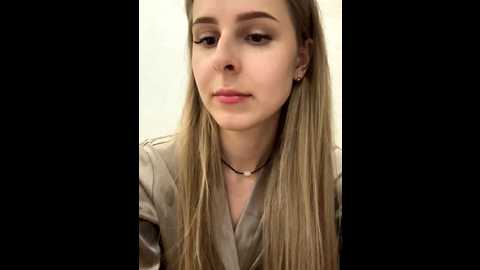 lina_away
