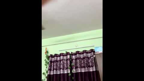v_hot_sweit