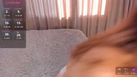 vivian_naytt