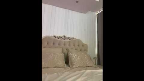 bella_suns