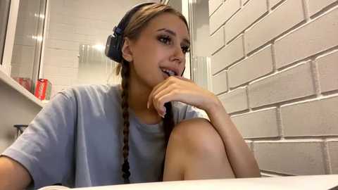 milena_awesome @ stripchat on 20250907