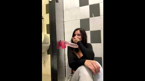 _miaqueen_