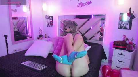 karly_moon @ stripchat on 20250910
