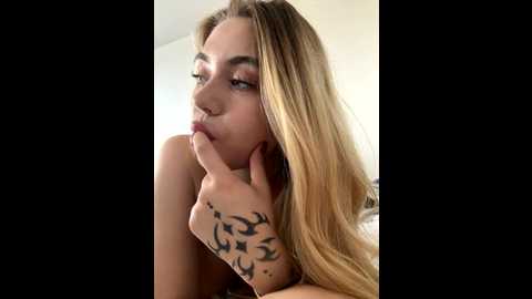 lunamillie @ stripchat on 20250910