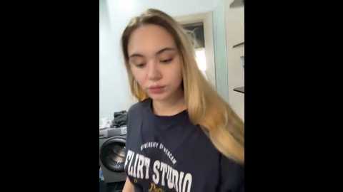 lunamillie @ stripchat on 20250912