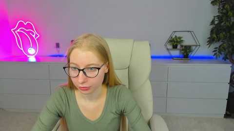 alina_blonde