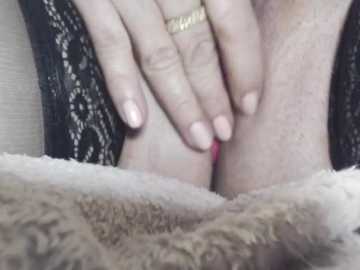 vikimilfforyou @ stripchat on 20250914