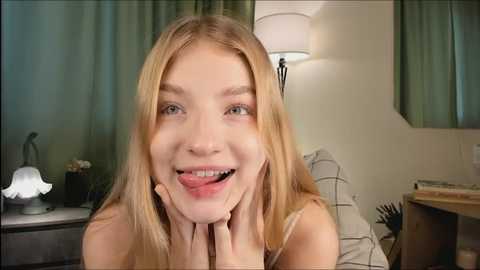 dreamygleam @ stripchat on 20250918