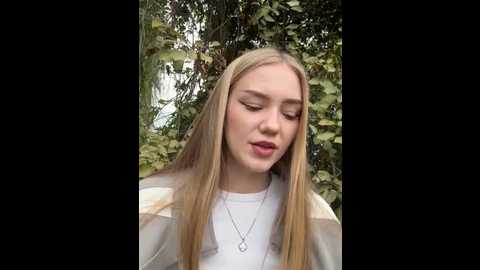 milamoone @ stripchat on 20250920