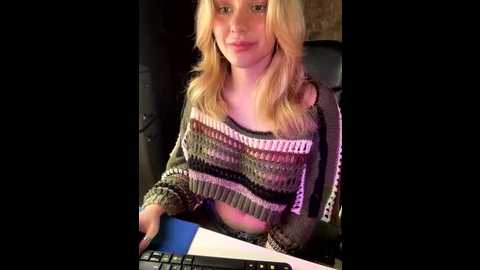 chloe_ravens @ stripchat on 20250921