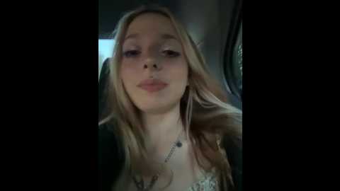 loraadoll @ stripchat on 20250926