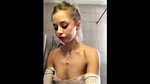 babyanais @ stripchat on 20250927