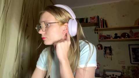 xx_looola_xx @ stripchat on 20250927