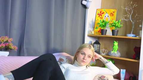 kelledomin @ stripchat on 20251001
