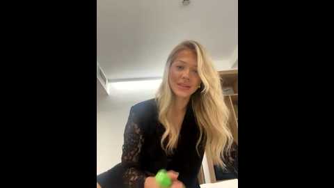 bellablows @ stripchat on 20251002