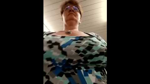 milf_love_fist99 @ stripchat on 20251002