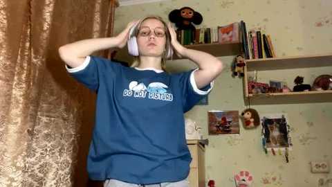 xx_looola_xx @ stripchat on 20251003