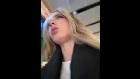 loraadoll @ stripchat on 20251005