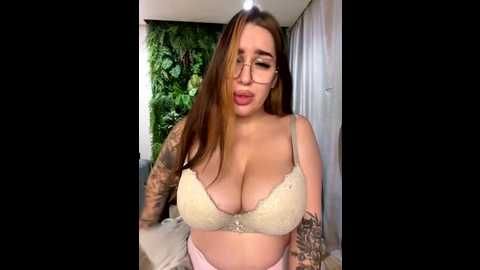 vikidemini @ stripchat on 20251005