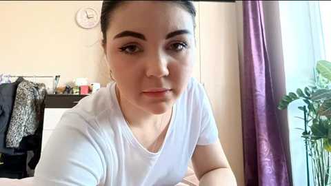abi_bee @ stripchat on 20251007
