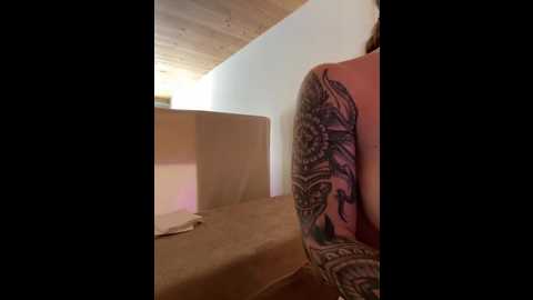 emasalis @ stripchat on 20251008