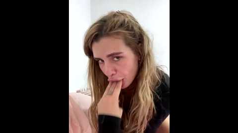 emiliacatalina @ stripchat on 20251009