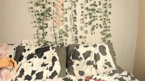 miko_san @ stripchat on 20251012