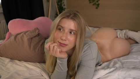 arianamur @ stripchat on 20251013